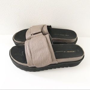 Intentionally Blank Flatform Slides-Size 40(US 10)